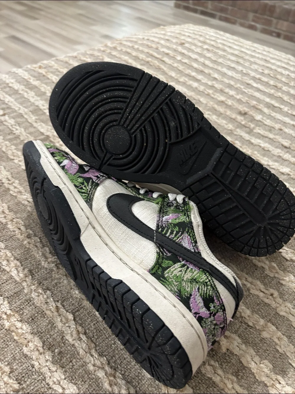 Nike Dunk Low Top Nature Floral Tapestry Sneakers FN7105 030 Women’s Size 8.5